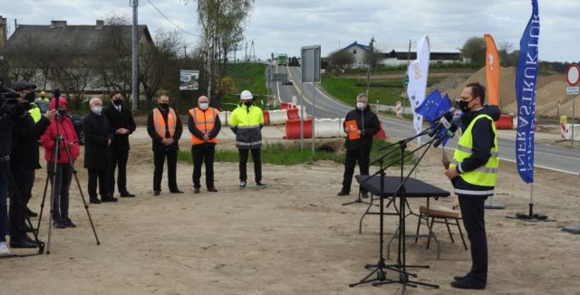 Droga S-5 km 4+250 - wizytacja wiceministra infrastruktury p. Michała Webera na budowie